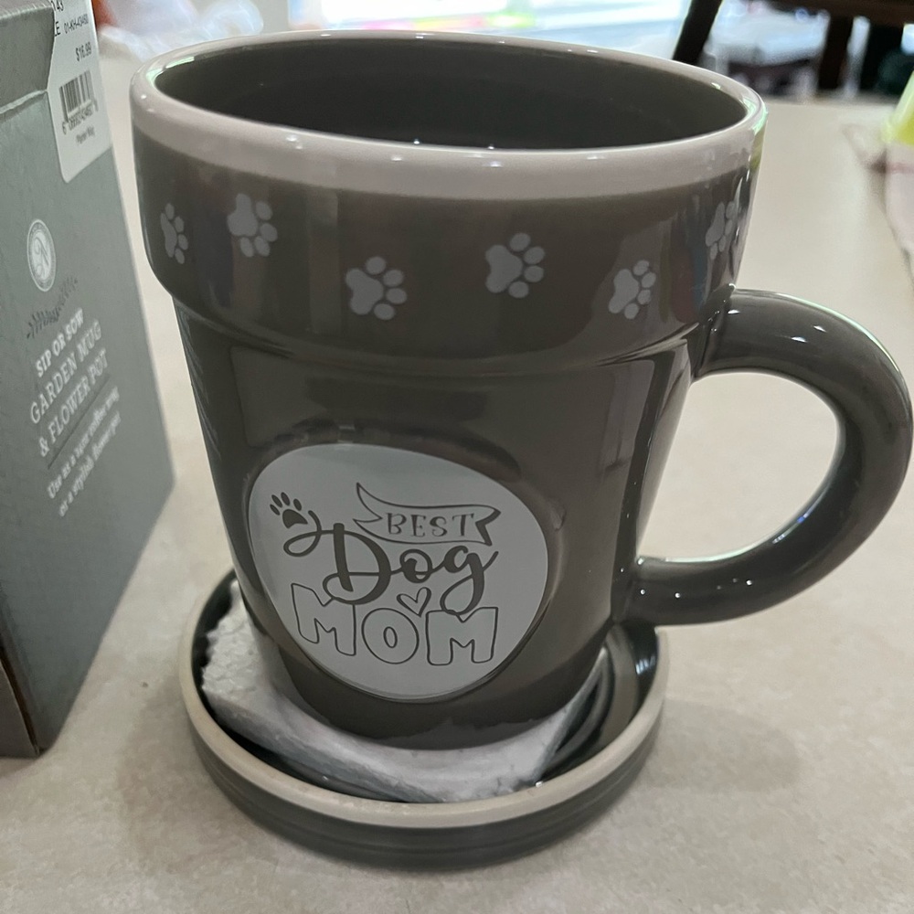 “Best Dog Mom” coffee mug / flower pot